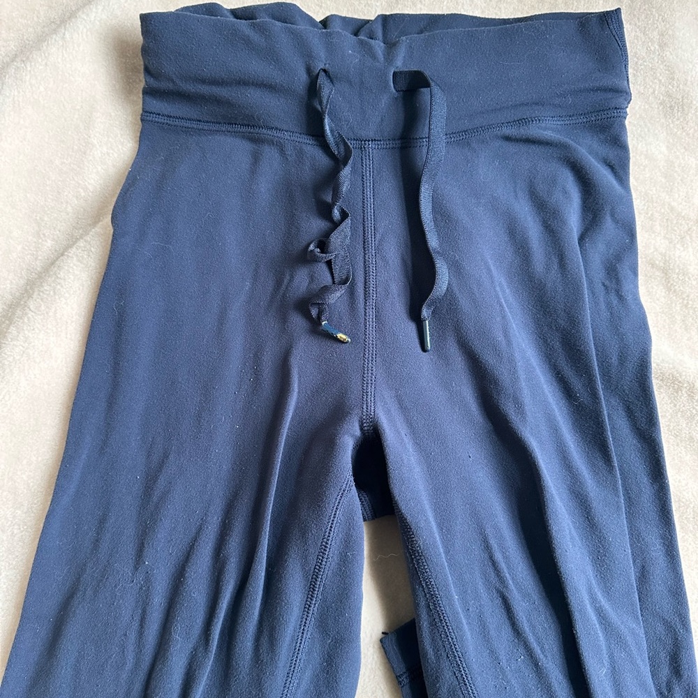 ARITZIA TNA BUTTER LEGGINGS